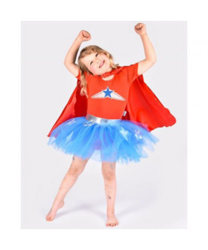 SUPER WONDERGIRL AVEC CAPE