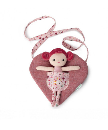 POUPEE SUR SAC COEUR
