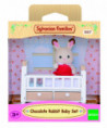 LE BÉBÉ LAPIN CHOCOLAT ET LIT