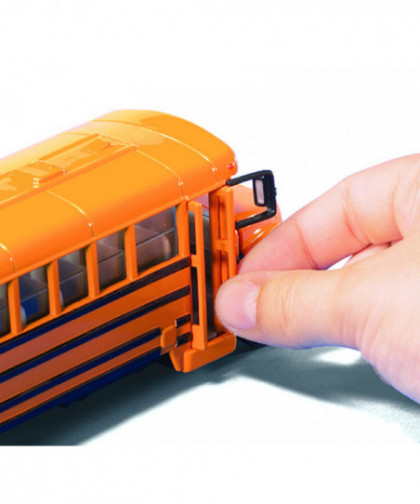 BUS SCOLAIRE AMÉRICAIN