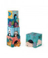 PYRAMIDE ET FIGURINES ANIMAUX